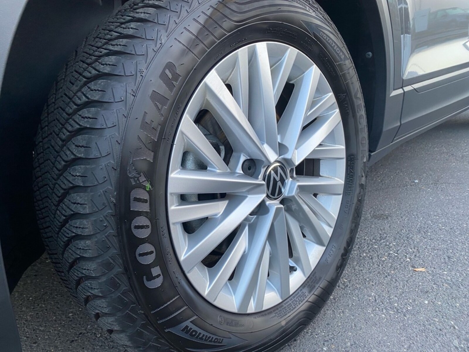 Volkswagen T-Roc – Bild 3