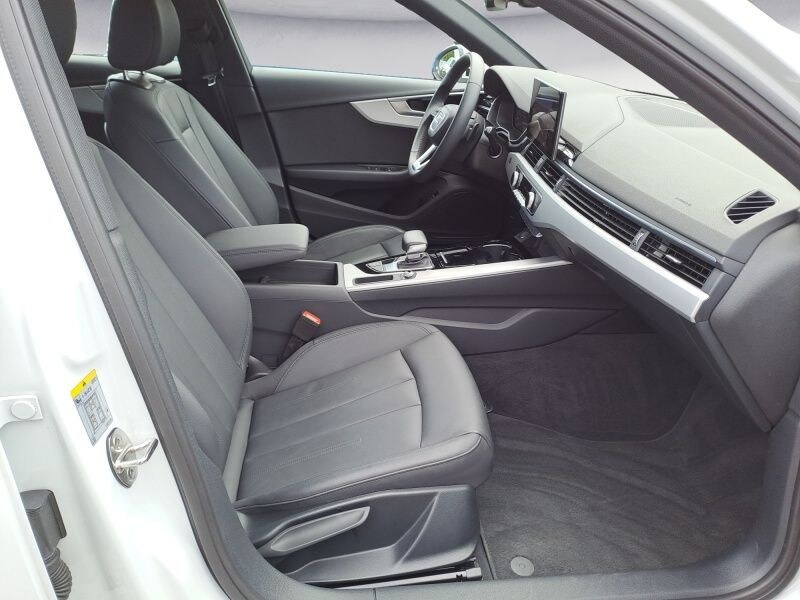 Image about Audi A4 Avant S line 35 TFSI S tronic
