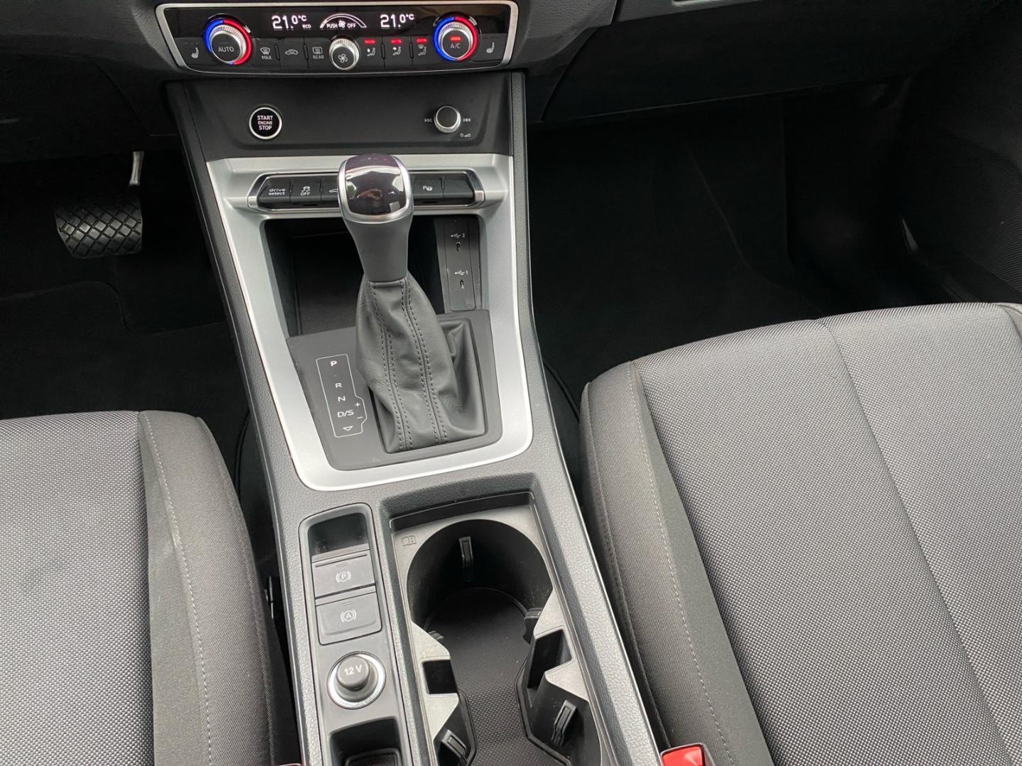 Image about Audi Q3 TFSI e 45 TFSI e S tronic