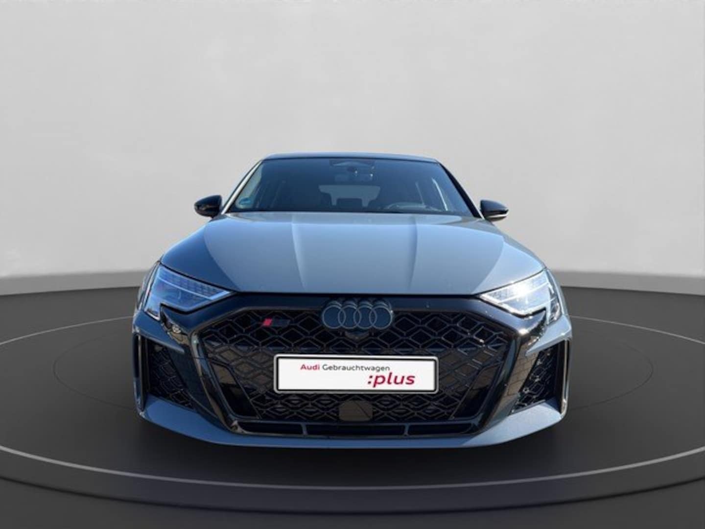 Bild über Audi RS 3 Sportback TFSI quattro 294 kW S tronic - für weitere Informationen kontaktieren Sie den Audi Partner