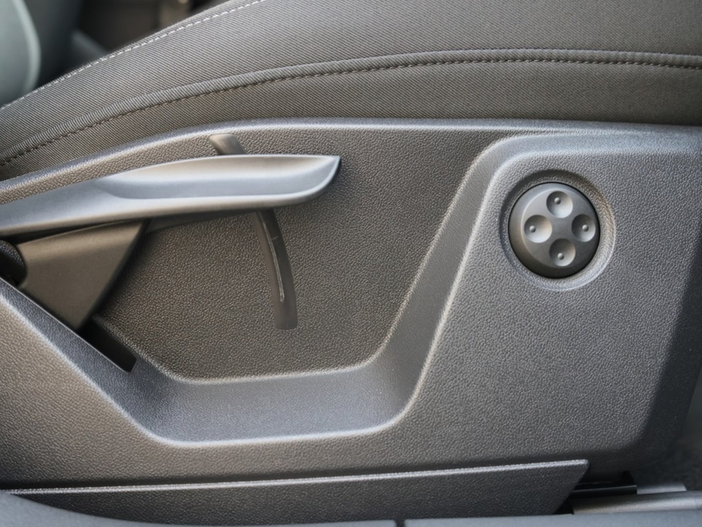 Bild über Audi Q2 advanced 35 TFSI S tronic - für weitere Informationen kontaktieren Sie den Audi Partner