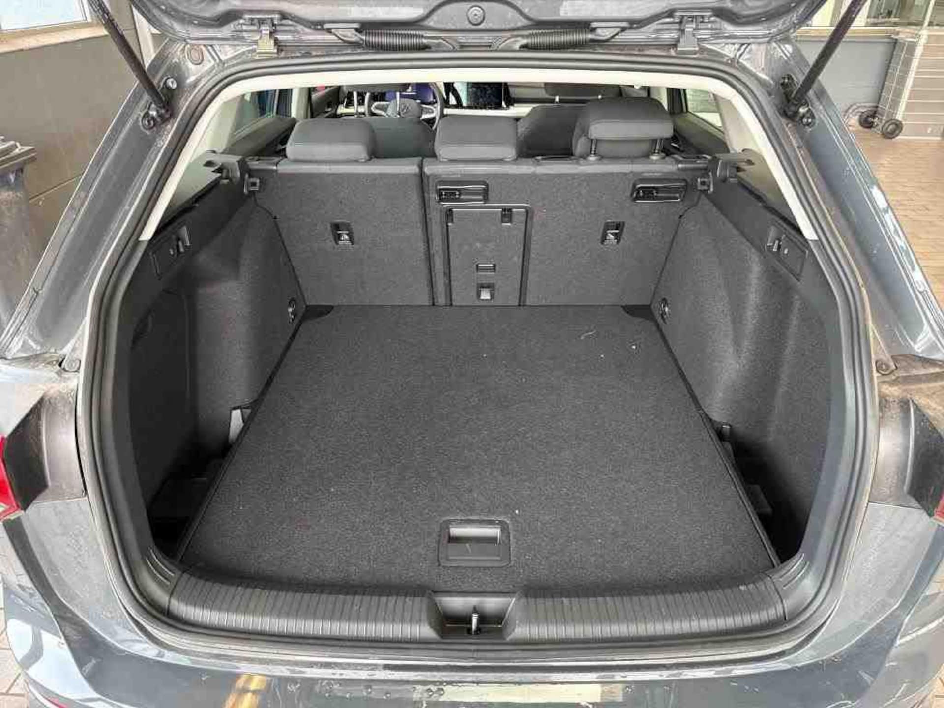 Volkswagen Golf Variant Life