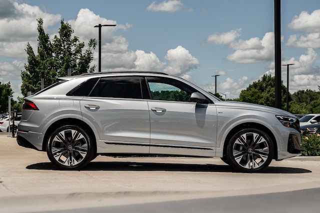 2025 Audi Q8
