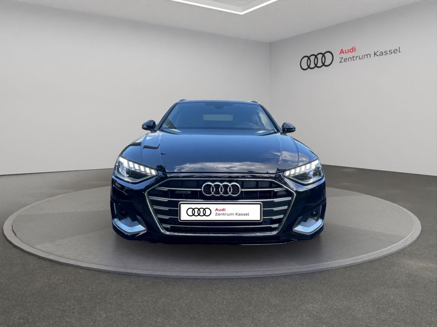 Bild über Audi A4 Avant advanced 50 TDI quattro tiptronic - für weitere Informationen kontaktieren Sie den Audi Partner
