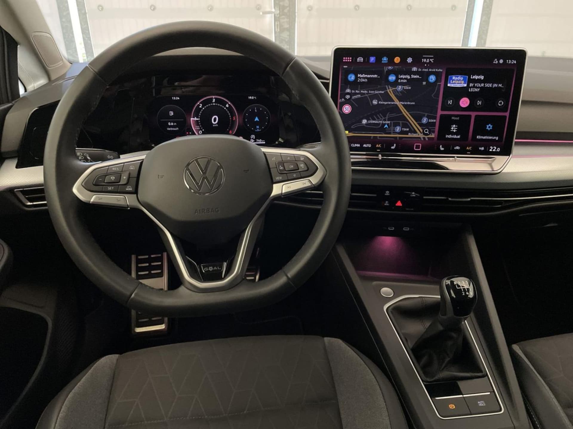 Volkswagen Golf Life