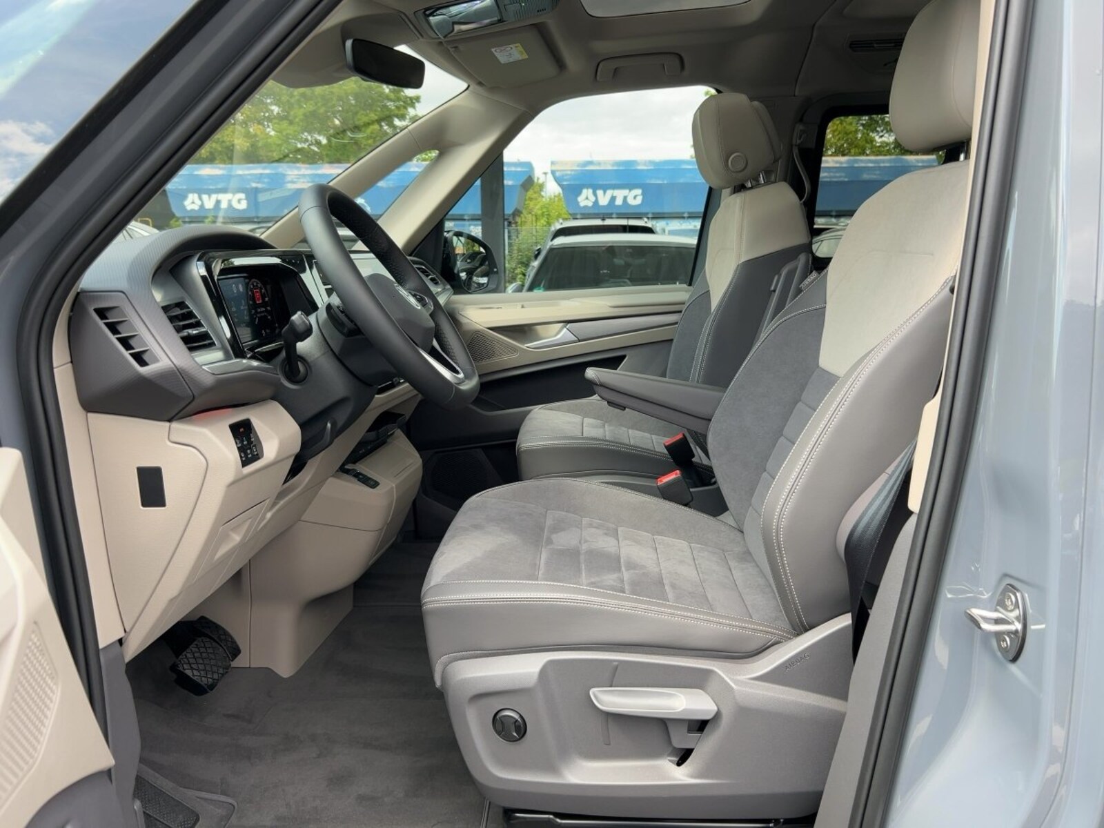 Volkswagen Multivan Langversion – Bild 8
