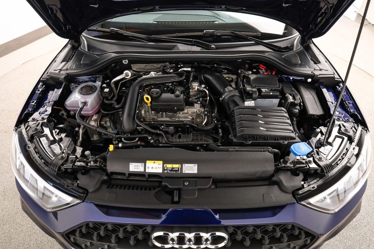 Bild über Audi A1 allstreet 30 TFSI Schaltgetriebe - für weitere Informationen kontaktieren Sie den Audi Partner