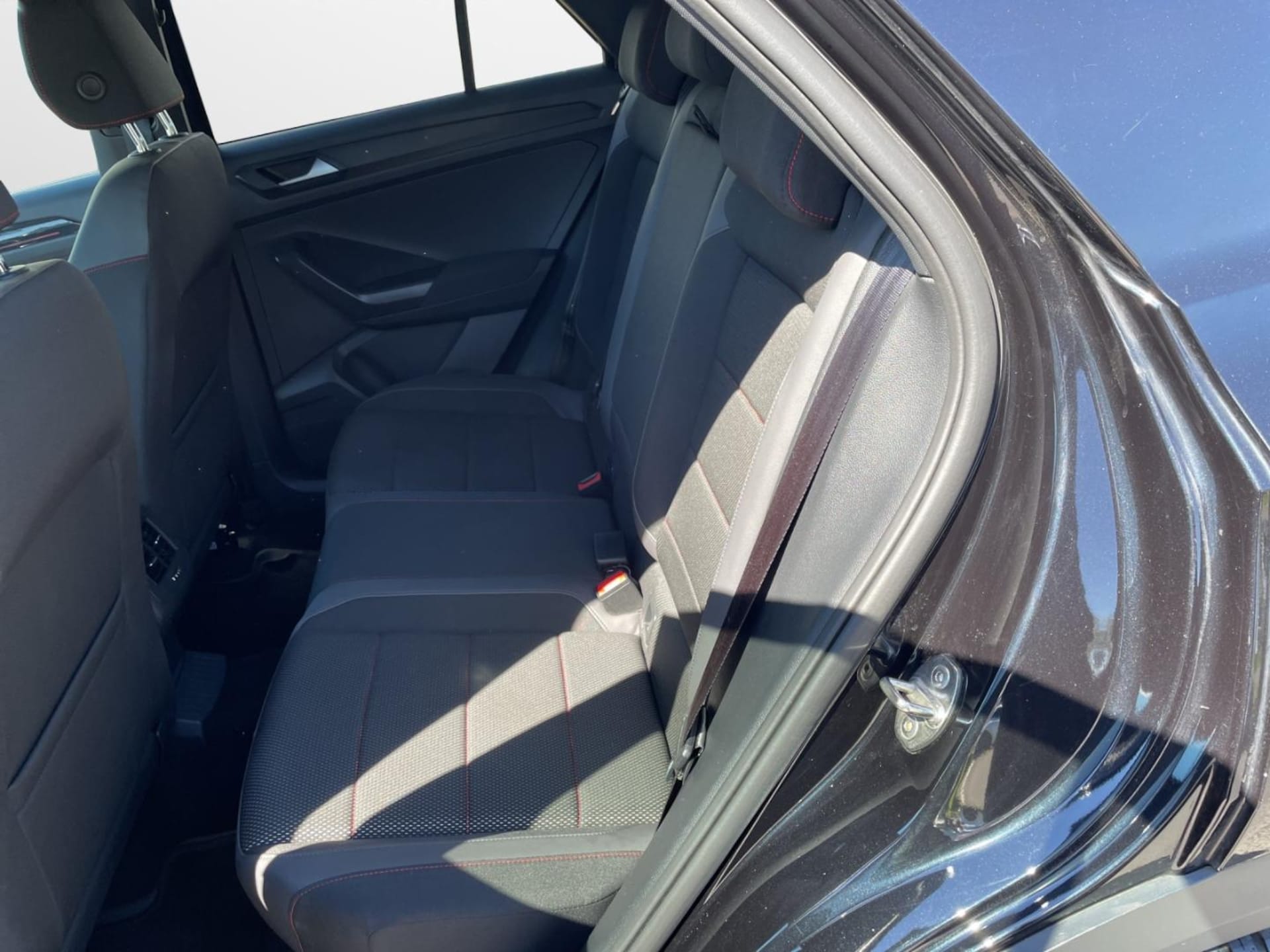Volkswagen T-Roc Sport