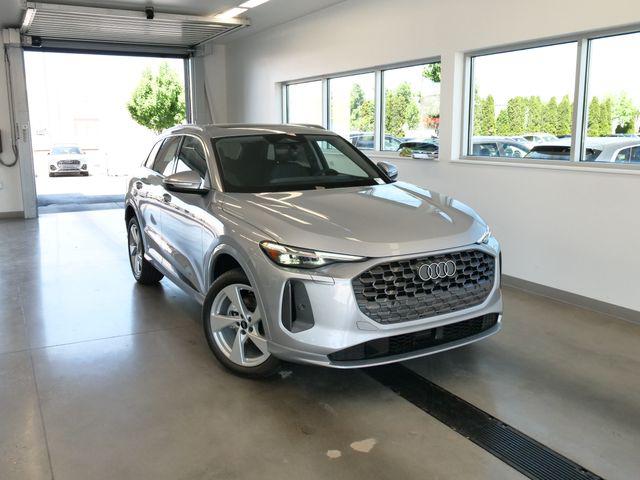 2026 Audi Q5 Premium Plus quattro's photo