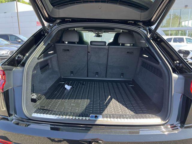 2023 Audi SQ8 Premium Plus - Photo 6