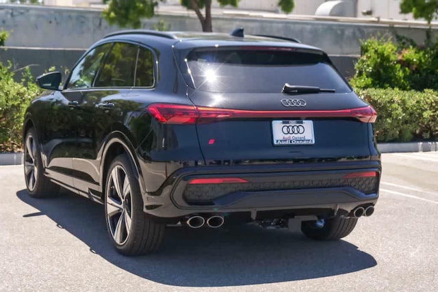 2026 Audi SQ5 Premium Plus - Photo 7