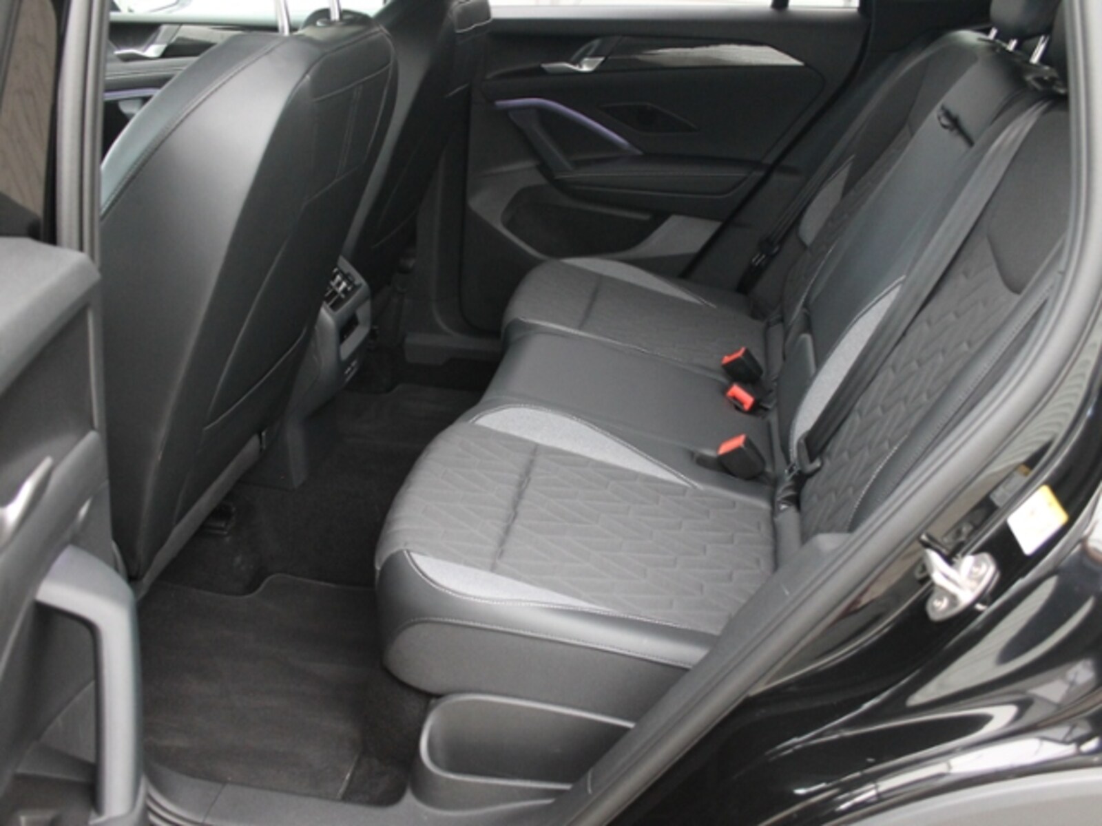 Volkswagen Tiguan – Bild 12