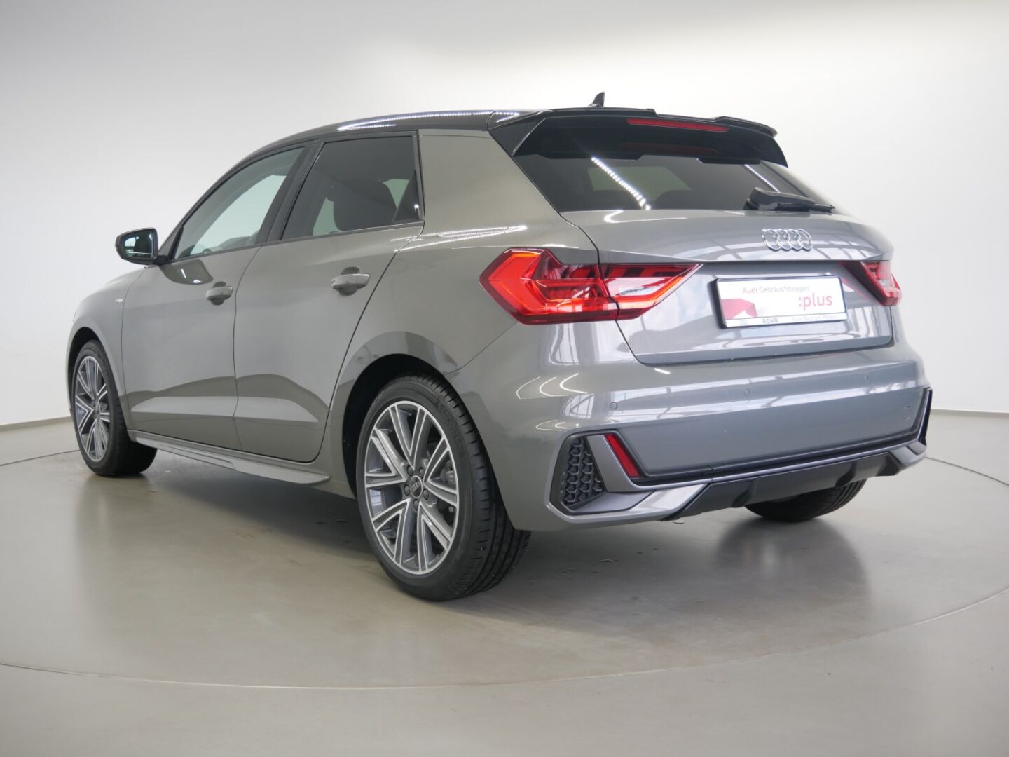 Bild über Audi A1 Sportback S line 30 TFSI Schaltgetriebe - für weitere Informationen kontaktieren Sie den Audi Partner