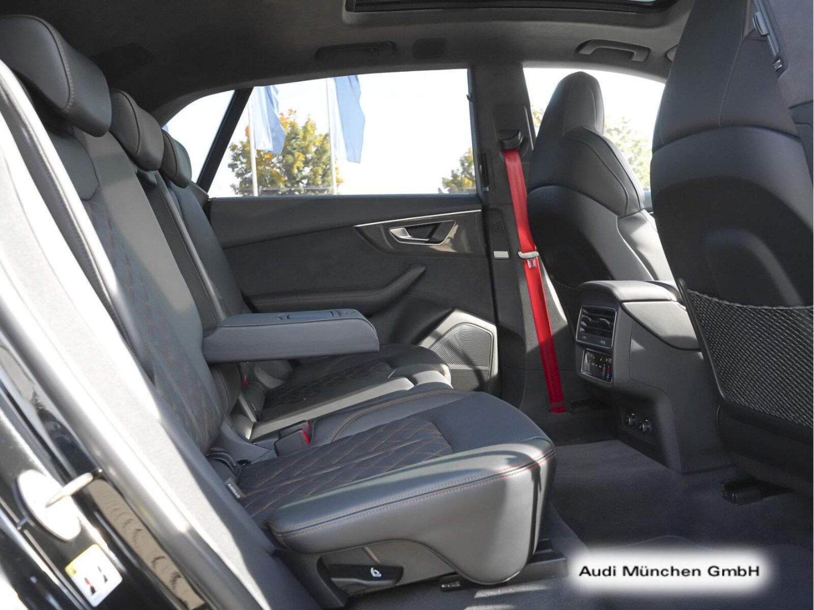 Audi SQ8 – Bild 13
