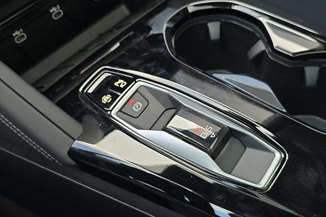 2025 Audi Q5 Premium - Photo 21
