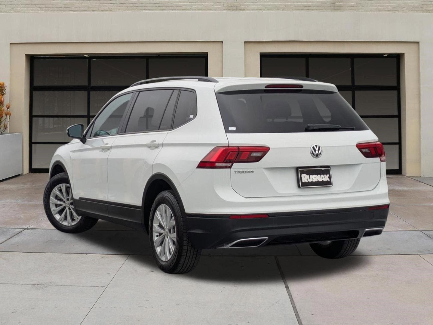 Used 2019 Volkswagen Tiguan S with VIN 3VV1B7AXXKM039893 for sale in Pasadena, CA