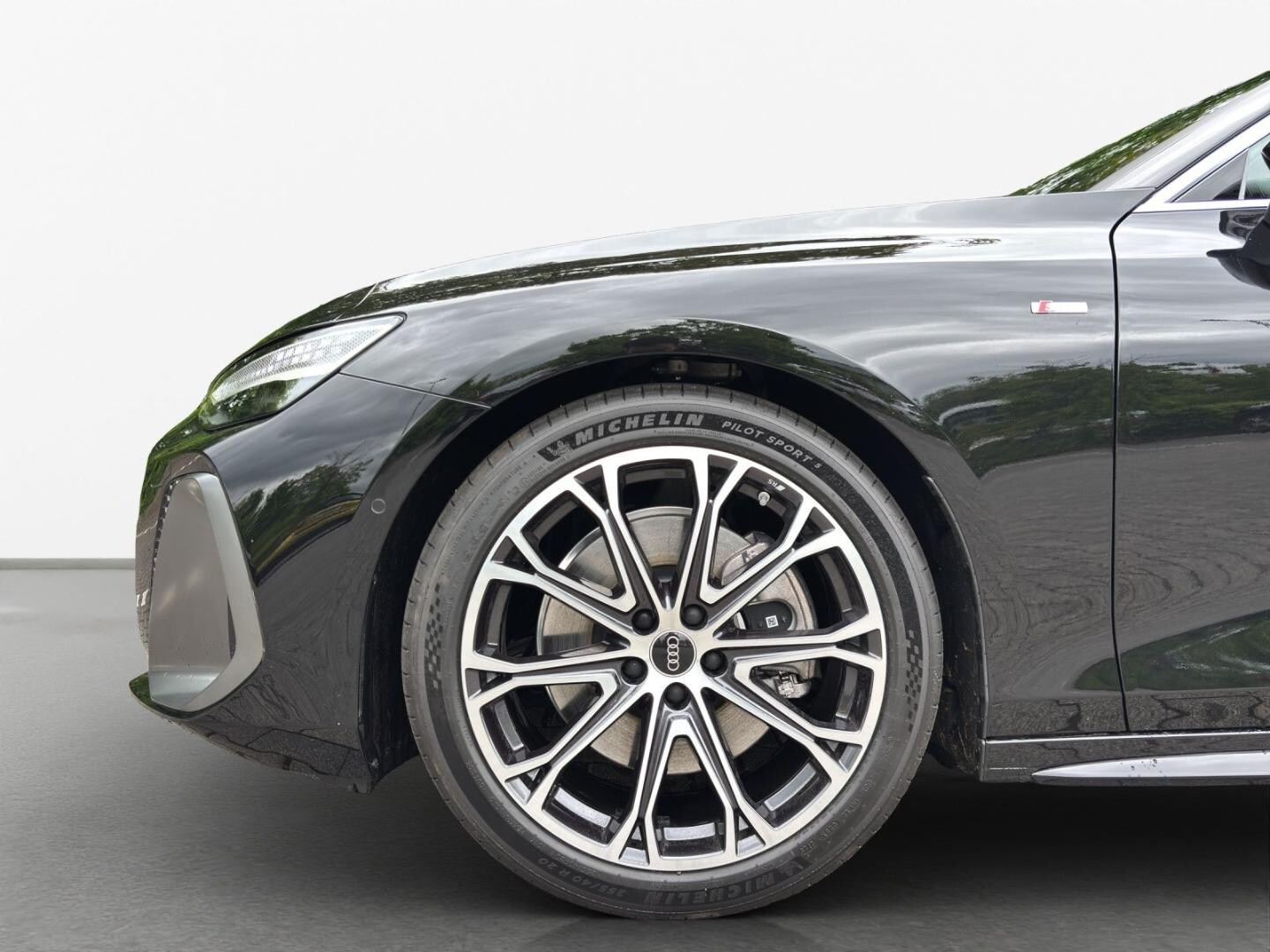 Bild über Audi A6 Avant TDI quattro 150 kW S tronic - für weitere Informationen kontaktieren Sie den Audi Partner