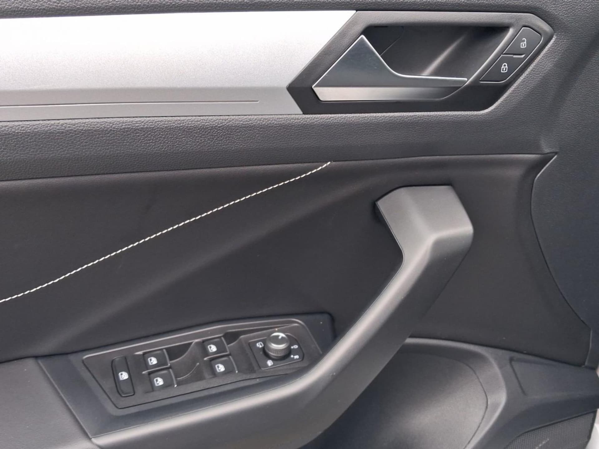 Volkswagen T-Roc Goal