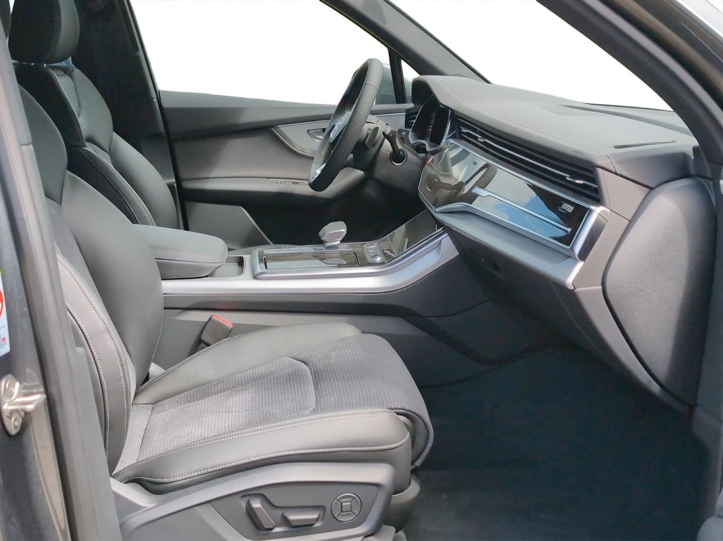 Bild über Audi Q7 SUV TFSI e TFSI e quattro 290 kW tiptronic - für weitere Informationen kontaktieren Sie den Audi Partner