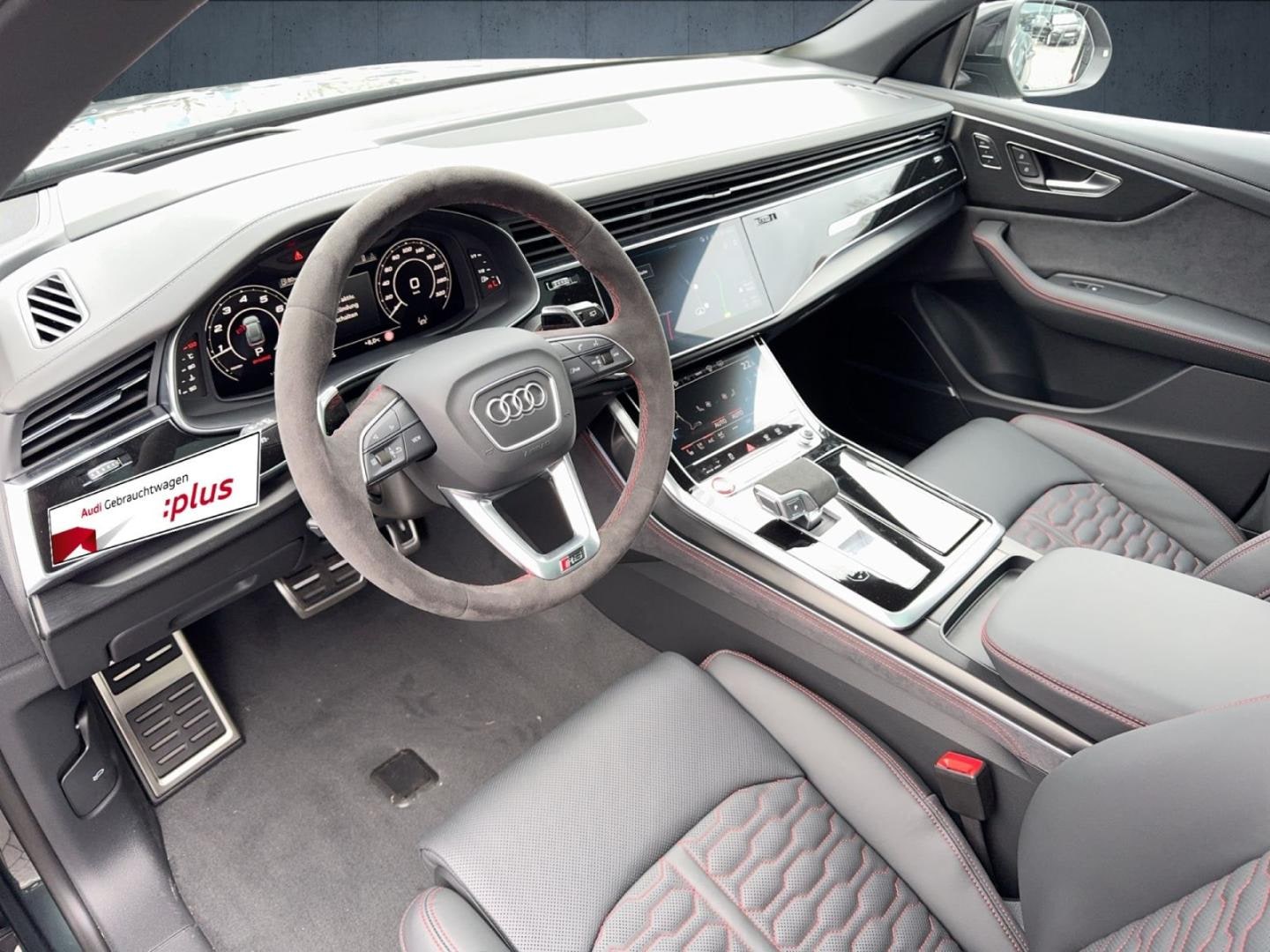 Bild über Audi RS Q8 SUV TFSI quattro 471 kW tiptronic - für weitere Informationen kontaktieren Sie den Audi Partner