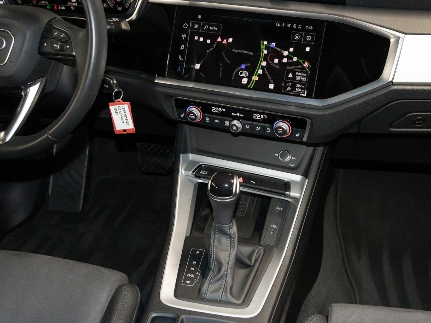 Bild über Audi Q3 Sportback 35 TDI S tronic - für weitere Informationen kontaktieren Sie den Audi Partner