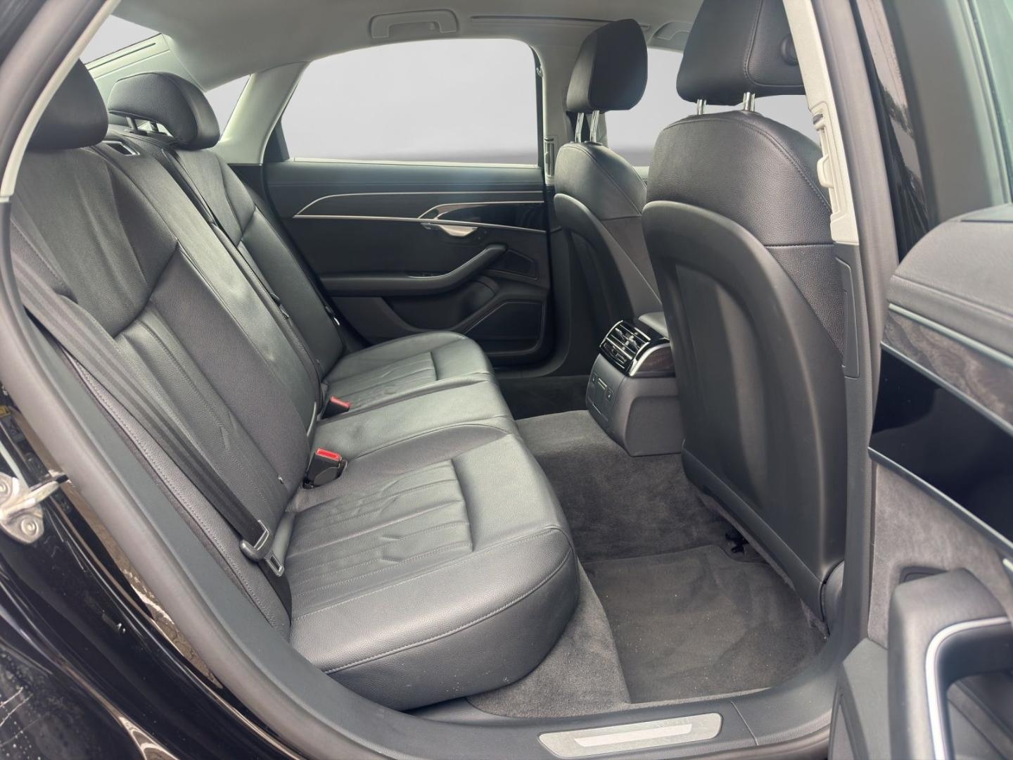 Bild über Audi A8 50 TDI quattro tiptronic - für weitere Informationen kontaktieren Sie den Audi Partner