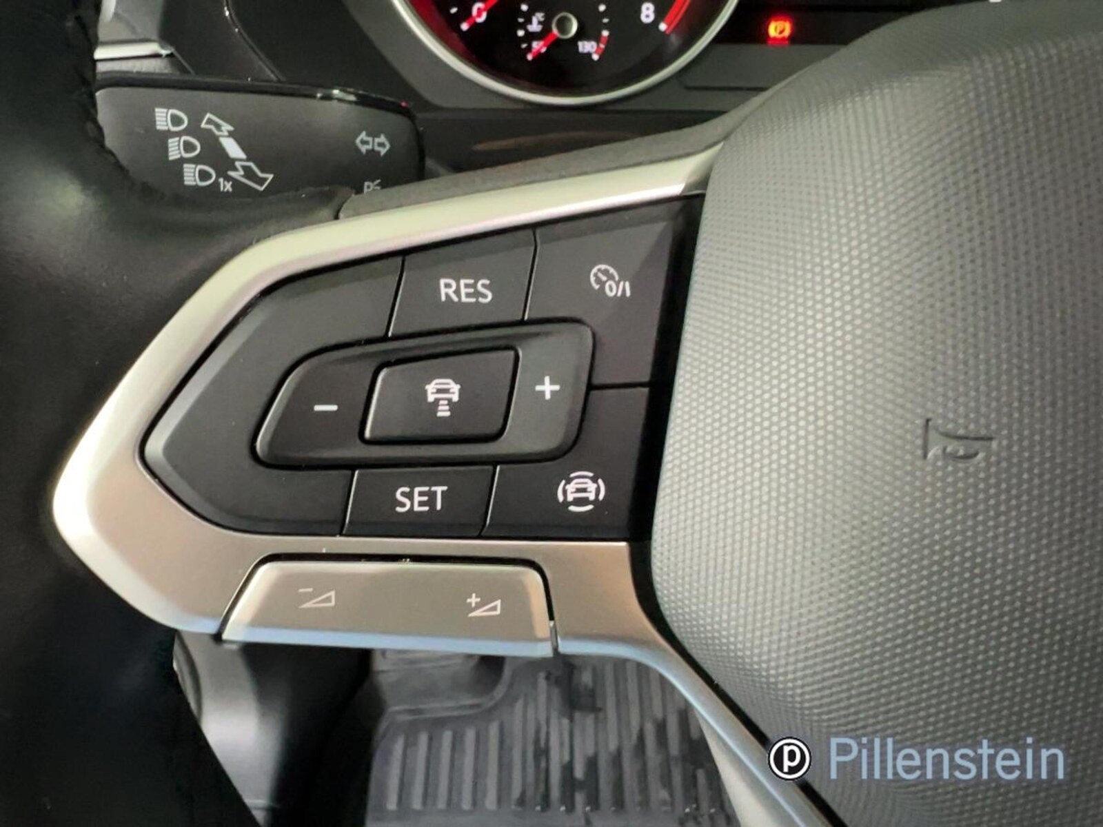 Volkswagen Tiguan – Bild 8