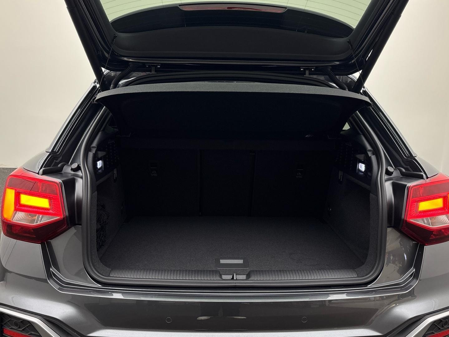 Bild über Audi Q2 S line 35 TFSI S tronic - für weitere Informationen kontaktieren Sie den Audi Partner