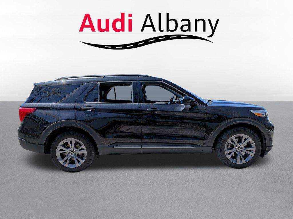 2022 Ford Explorer XLT - Photo 3