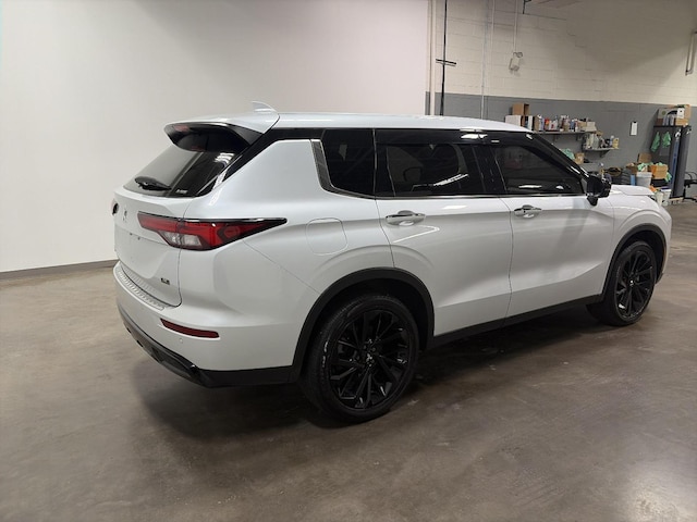 2024 Mitsubishi Outlander