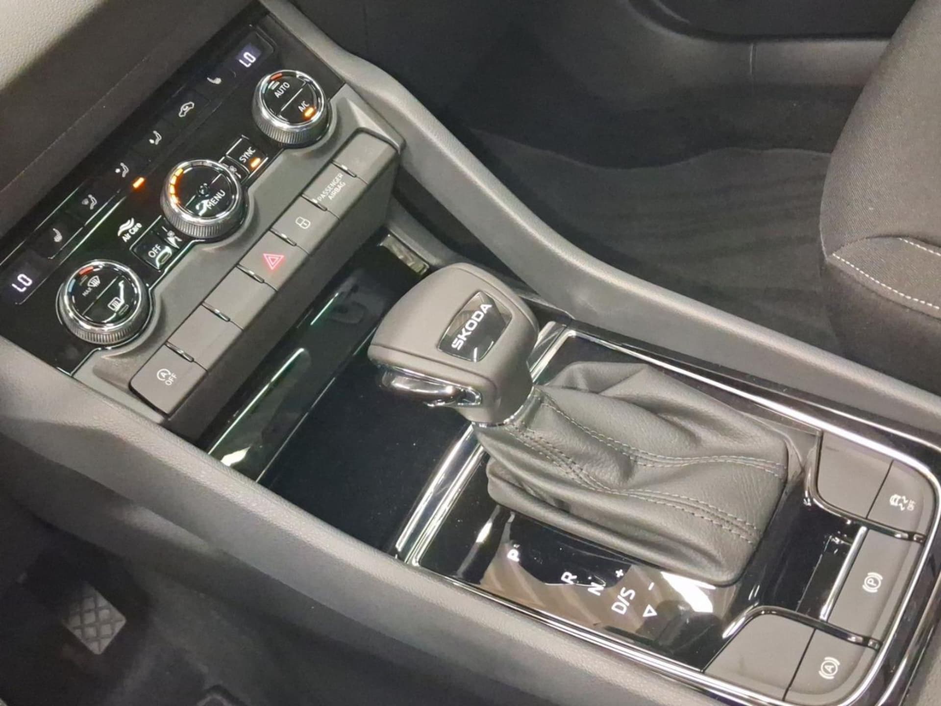 Skoda Karoq Selection
