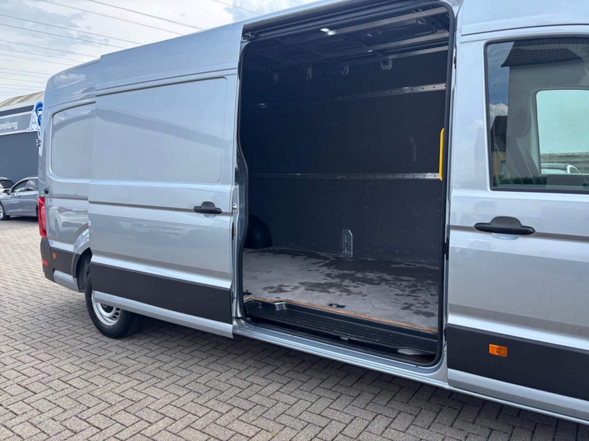 Volkswagen Crafter Kasten langer Radstand
