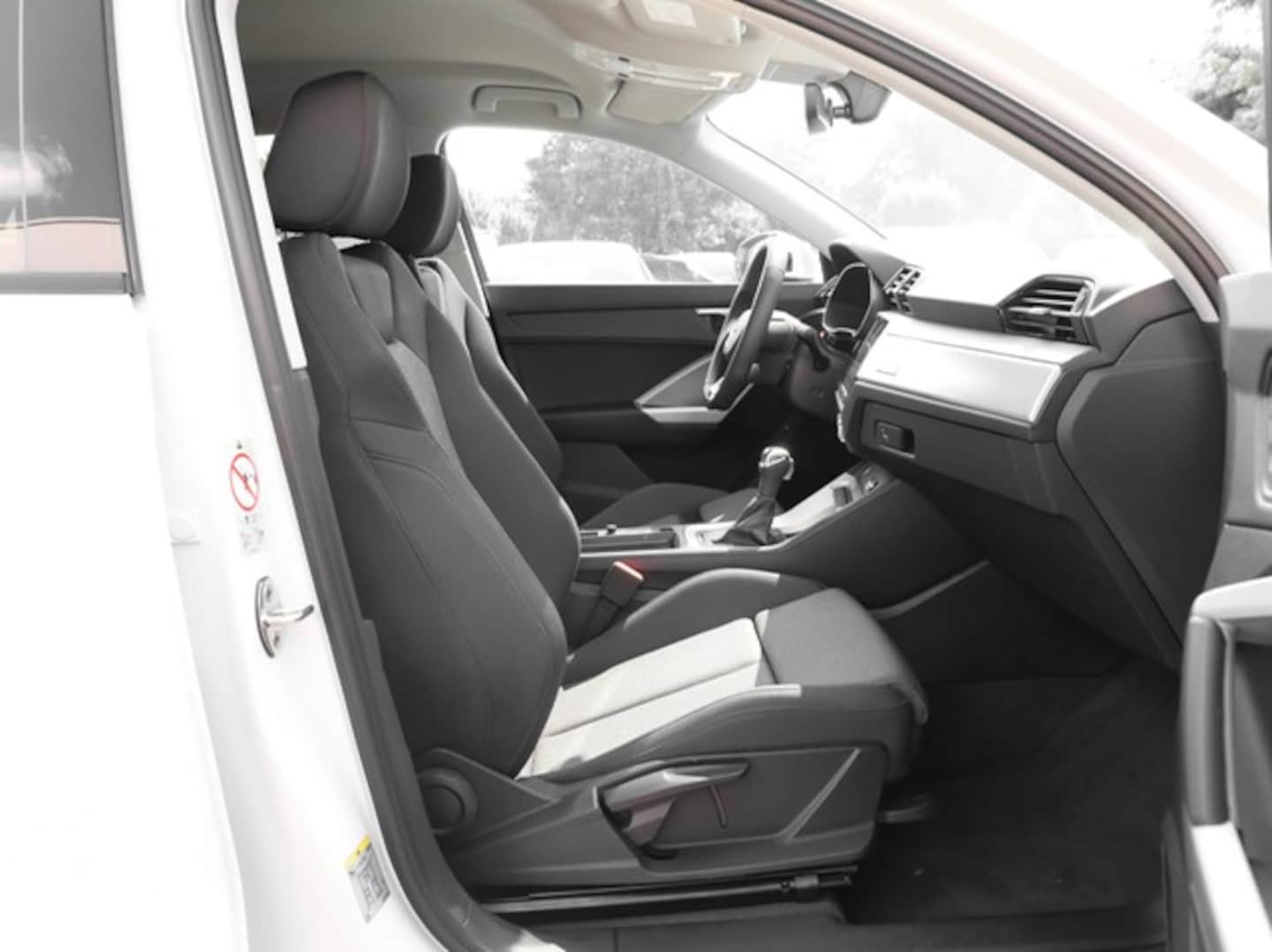 Bild über Audi Q3 TFSI quattro 140 kW S tronic - für weitere Informationen kontaktieren Sie den Audi Partner