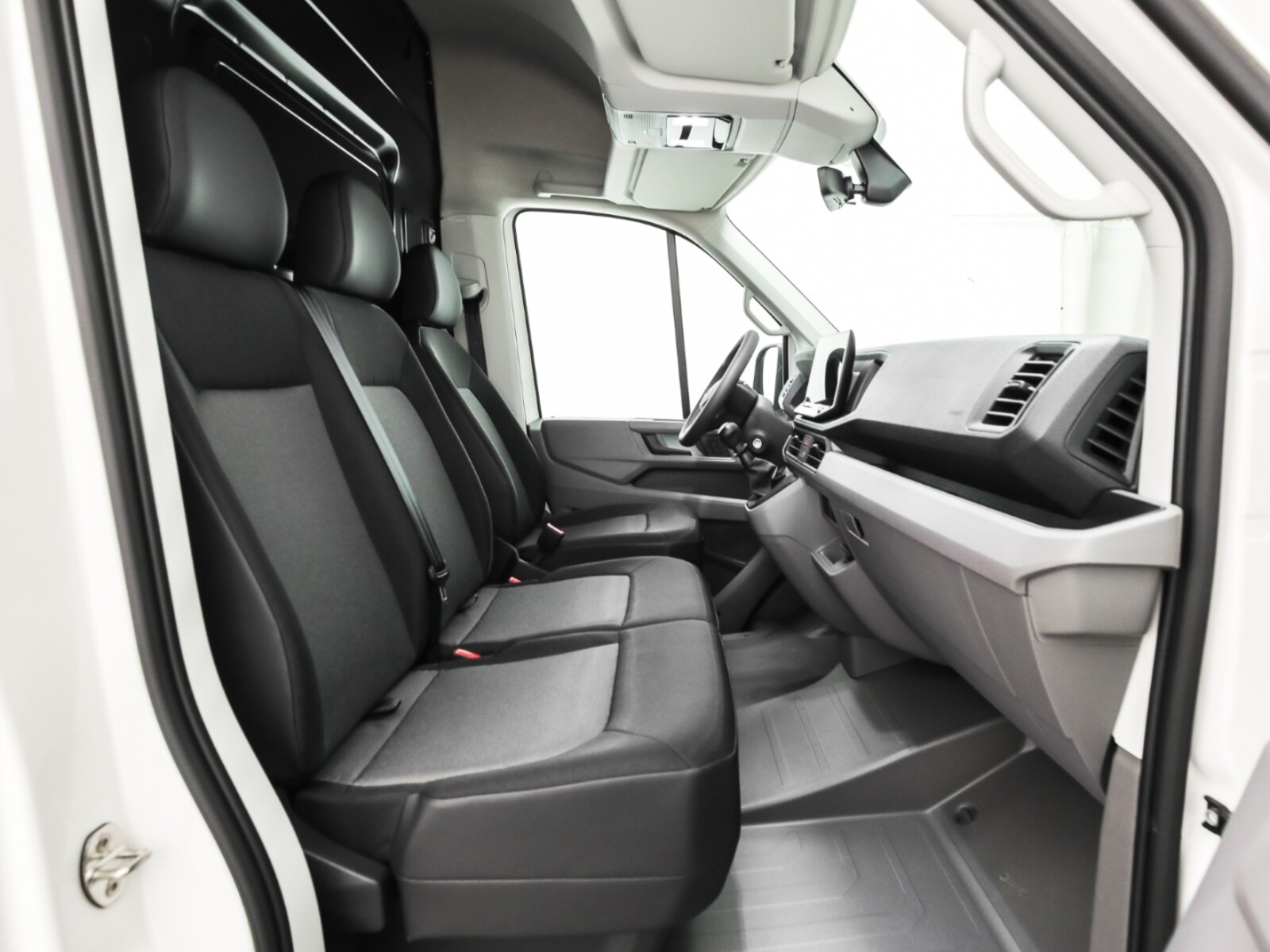Volkswagen Crafter Kasten mittlerer Radstand – Bild 11