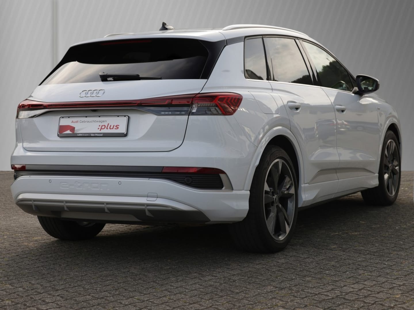 Bild über Audi Q4 e-tron 40 e-tron - für weitere Informationen kontaktieren Sie den Audi Partner