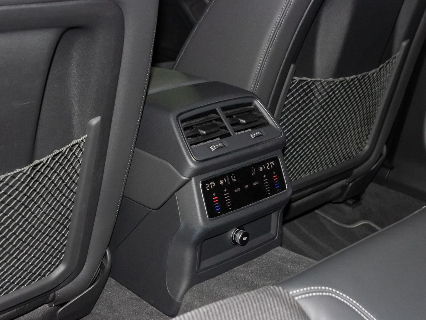 Bild über Audi A6 Avant sport 45 TDI quattro S tronic - für weitere Informationen kontaktieren Sie den Audi Partner