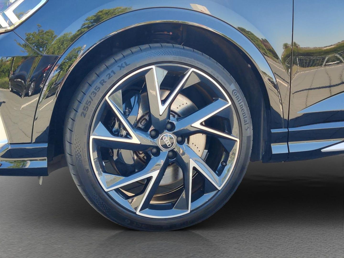Image about Audi RS Q3 Sportback TFSI quattro S tronic