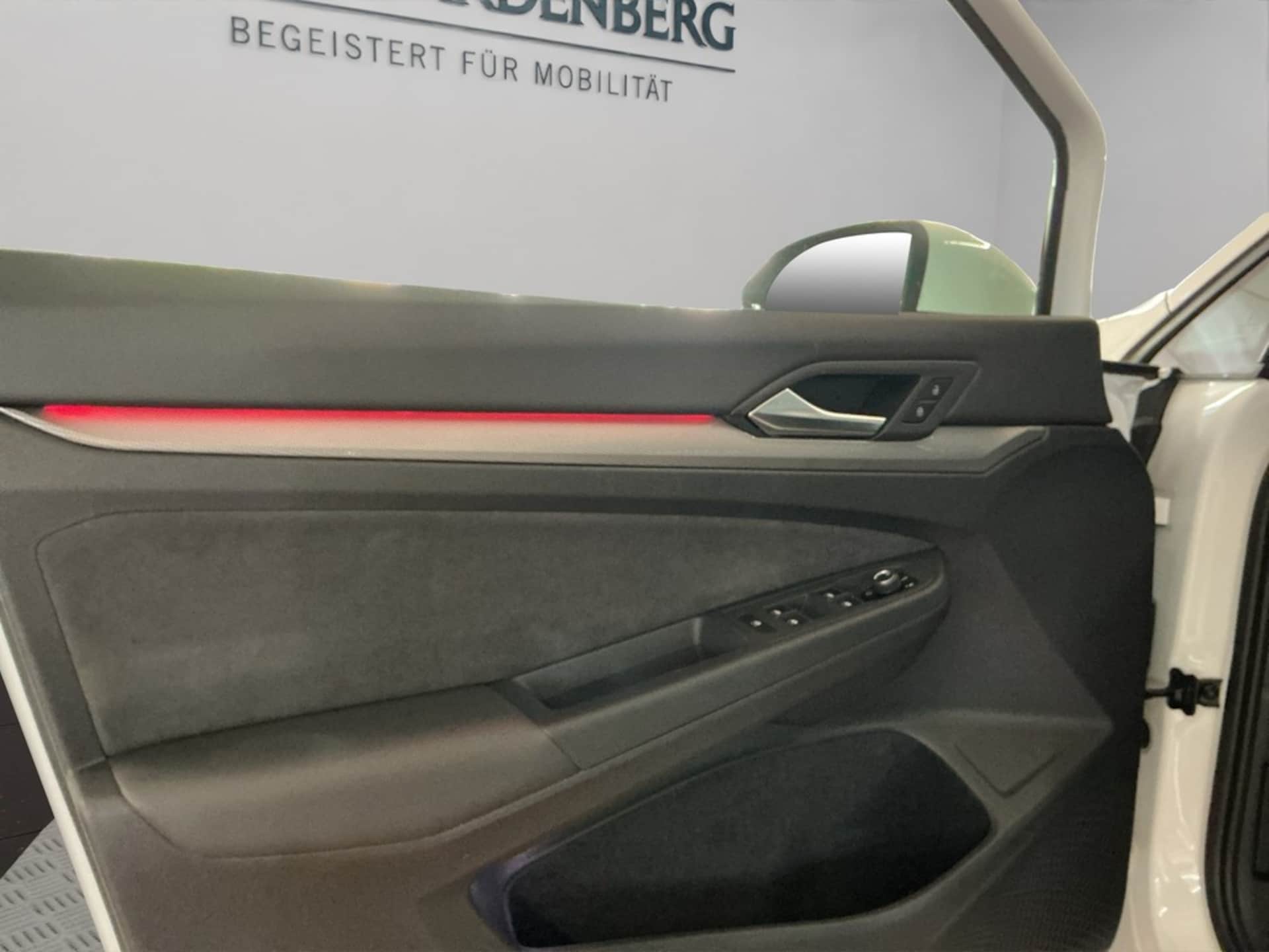 Volkswagen Golf Variant Style