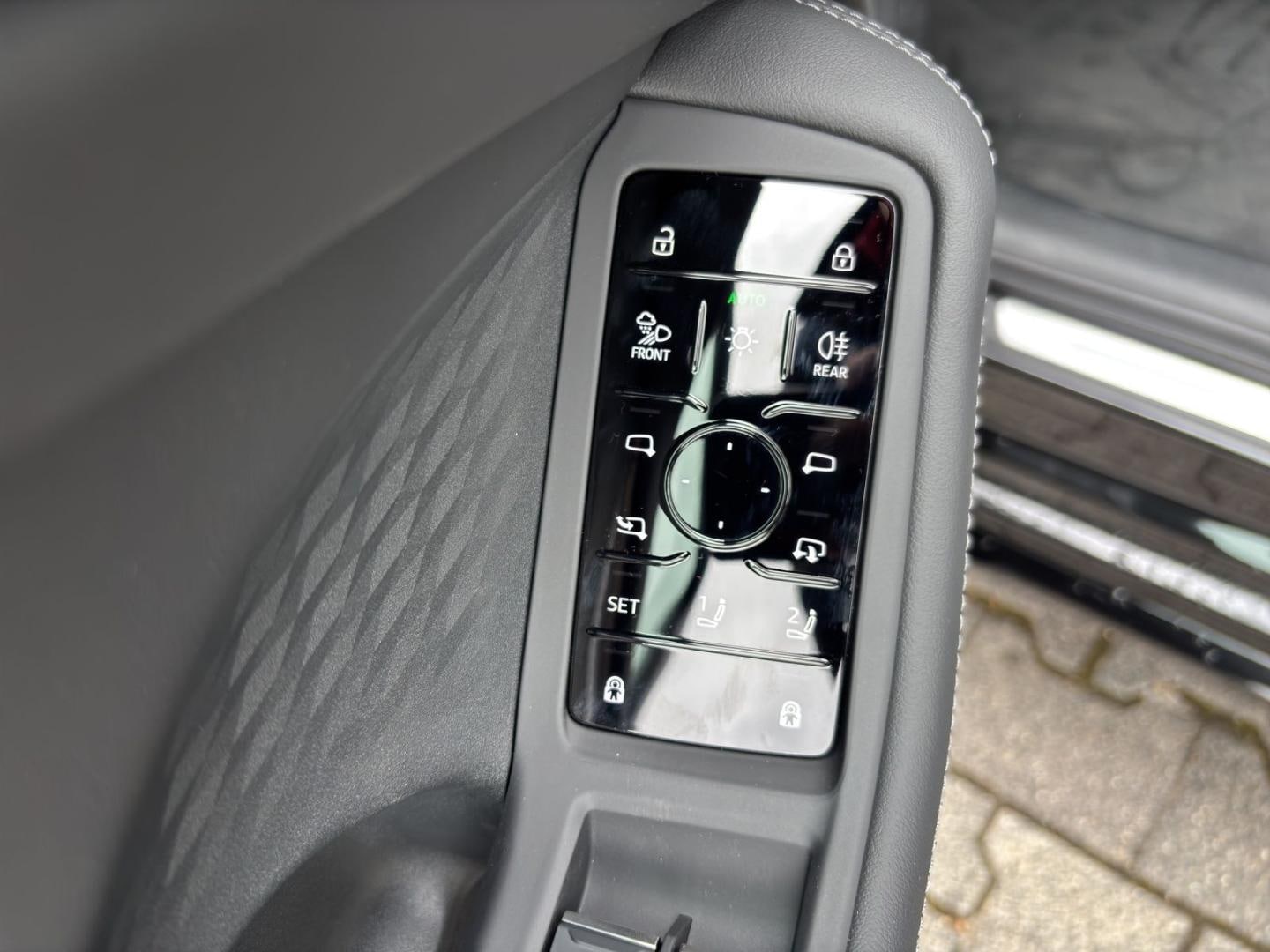 Bild über Audi A6 Avant TDI quattro 150 kW S tronic - für weitere Informationen kontaktieren Sie den Audi Partner