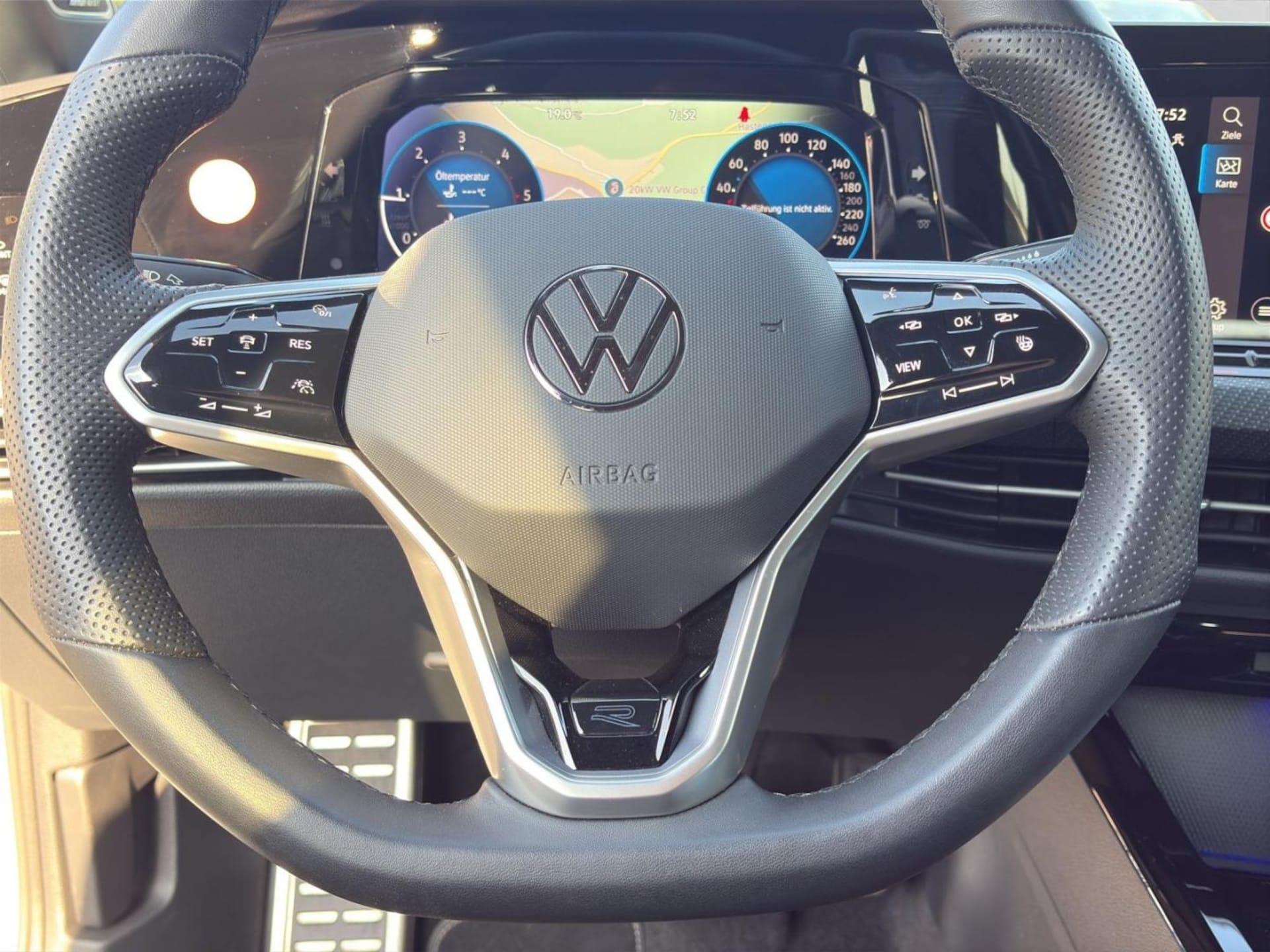 Volkswagen Golf Variant R-Line