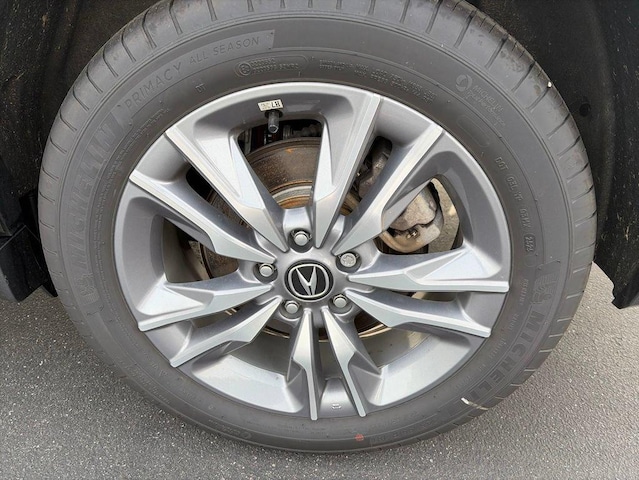 2025 Acura ADX