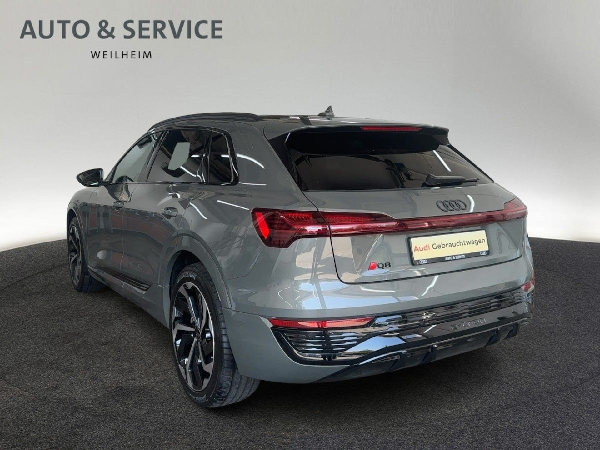 Audi Q8 e-tron S line