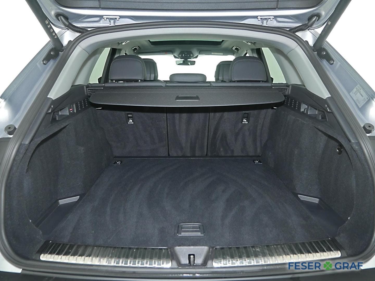 Bild über Audi Q5 SUV TDI quattro 150 kW S tronic - für weitere Informationen kontaktieren Sie den Audi Partner