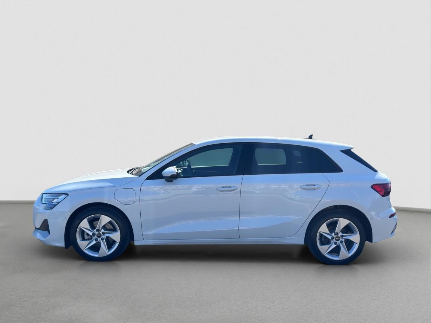 Bild über Audi A3 Sportback TFSI e advanced 40 TFSI e S tronic - für weitere Informationen kontaktieren Sie den Audi Partner