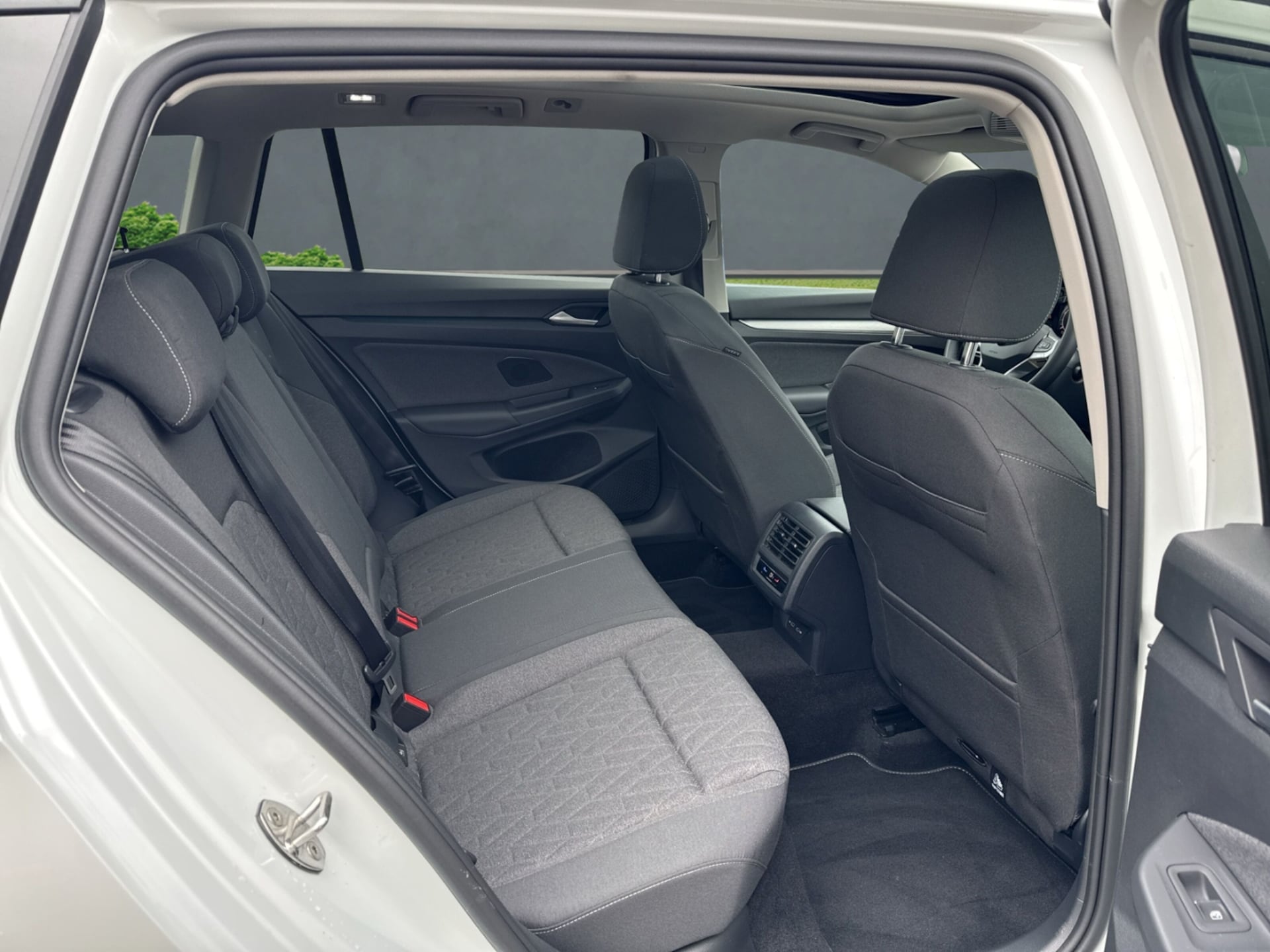 Volkswagen Golf Variant Life