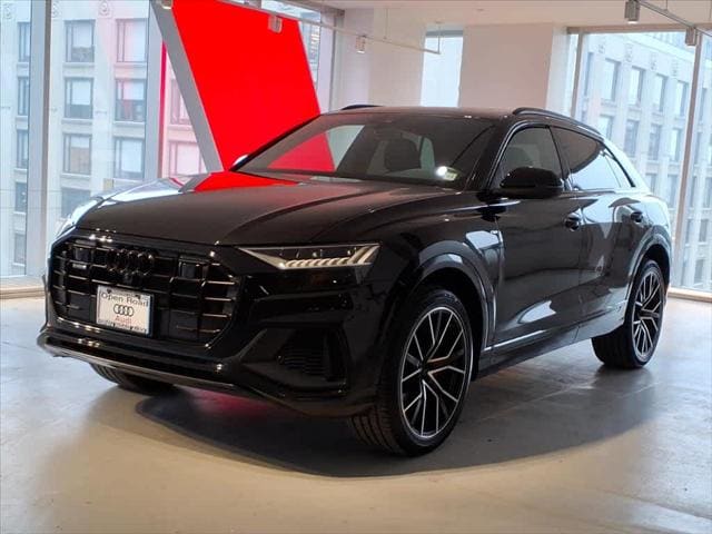2023 Audi Q8 Premium Plus