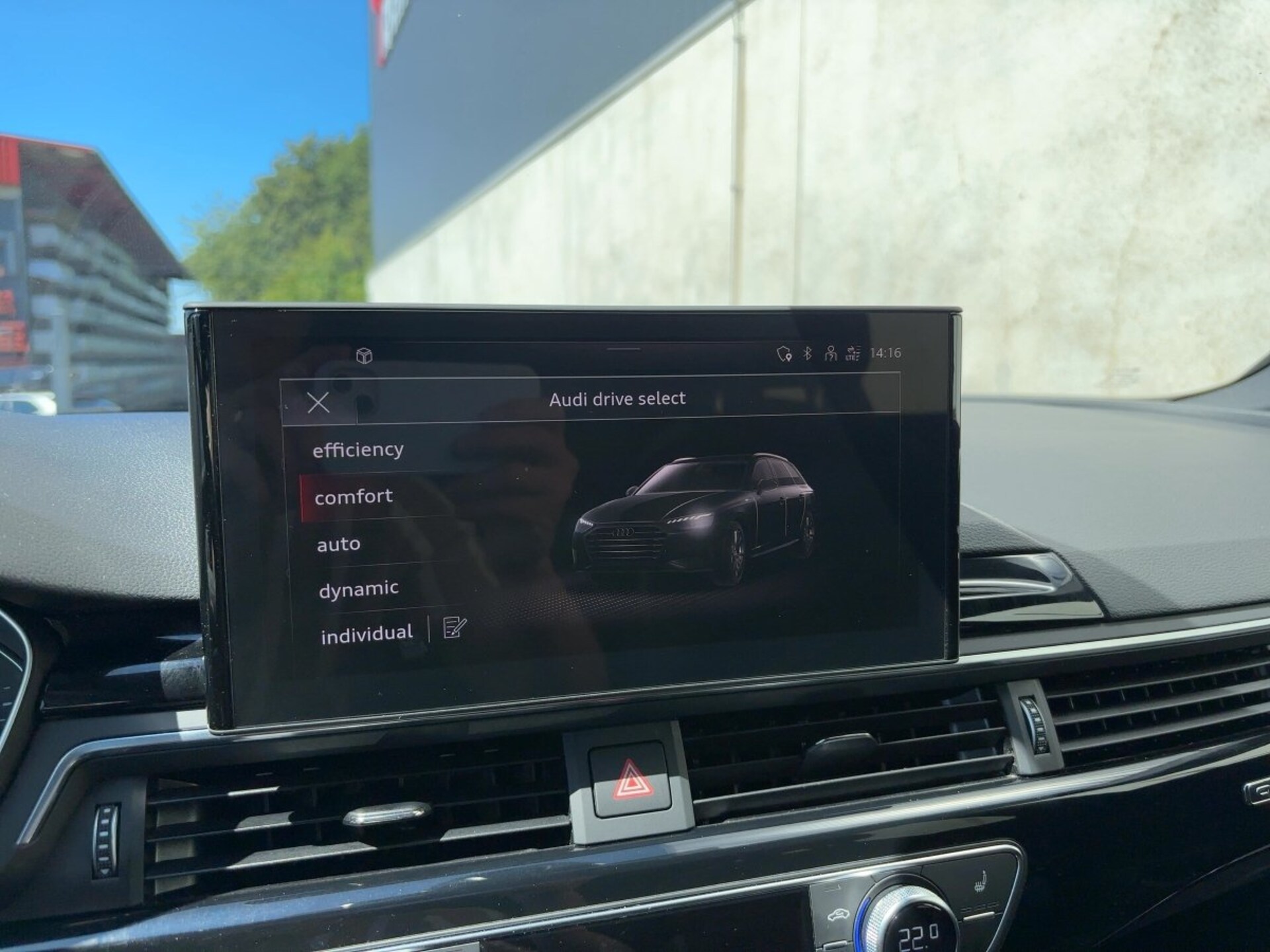 Audi A4 Avant S line