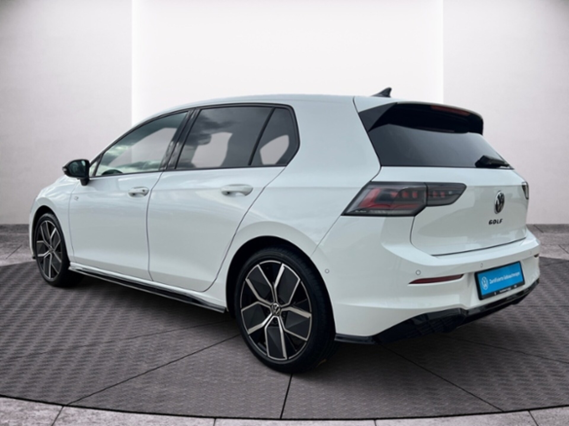 Volkswagen Golf R-Line