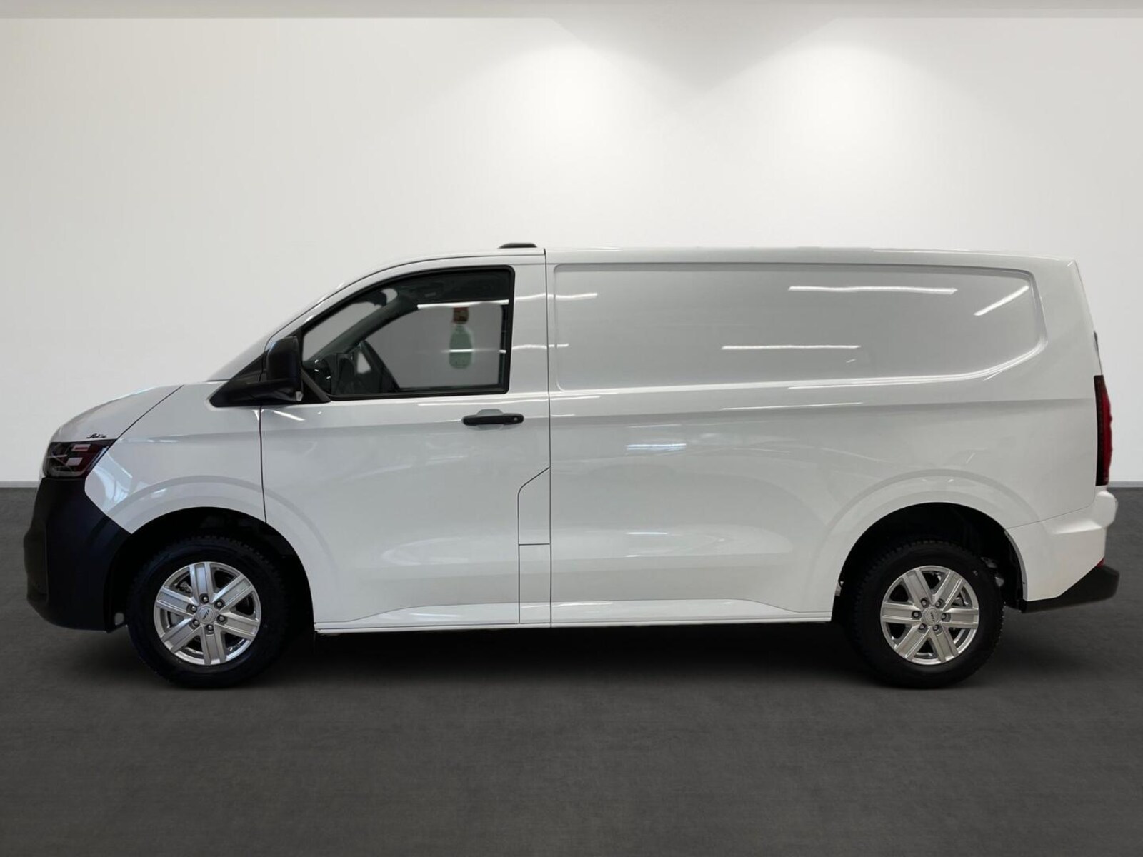 Volkswagen Transporter Kasten kurzer Radstand – Bild 6