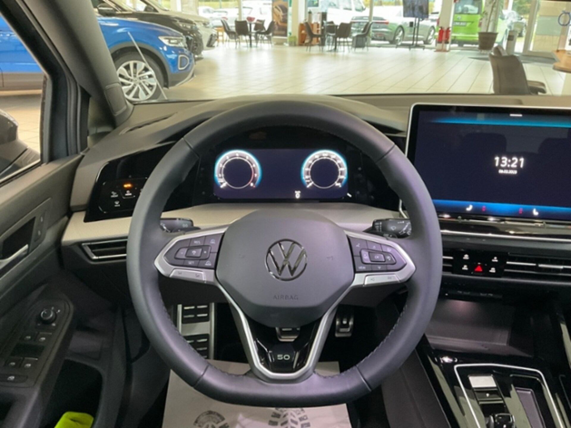 Volkswagen Golf Style